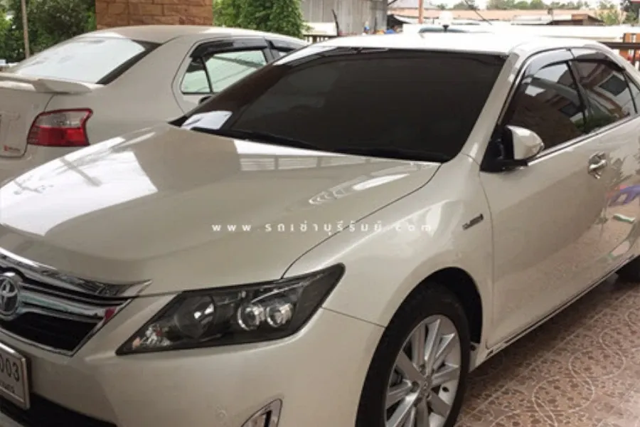 โตโยต้า แคมรี่ | รถเช่า บุรีรัมย์