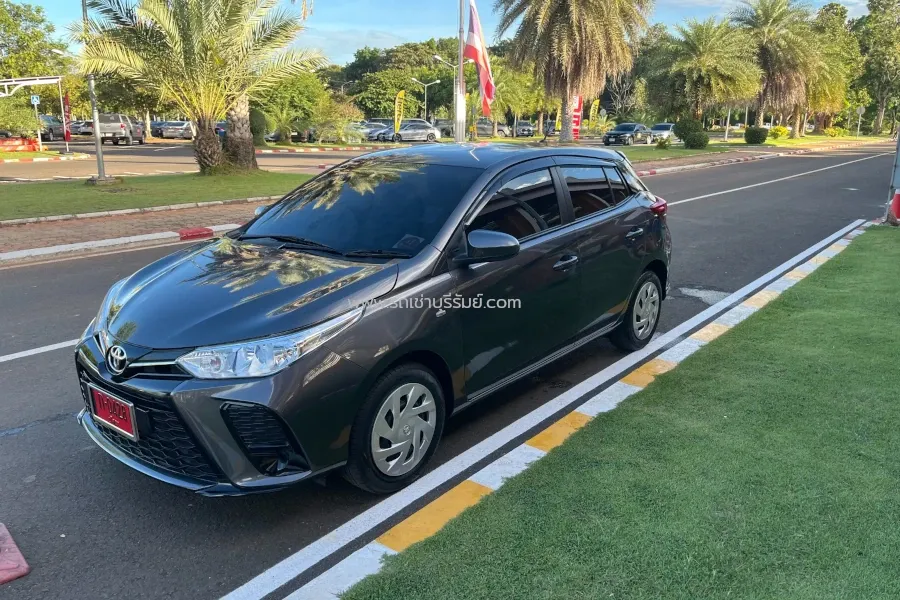 โตโยต้า แฮชแบค | รถเช่า บุรีรัมย์